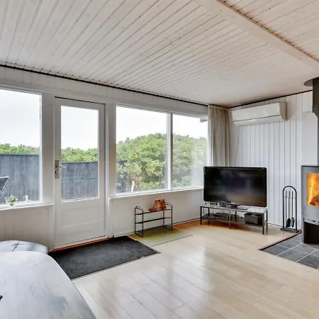 Casa vacanze Helene - 400m From The Sea In Western Jutland By Interhome